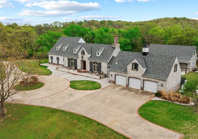 3rd image of 33021 S 625 Rd, Jay, OK 74346 | MLS# 2613815