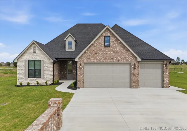 Photo 1 of Sale Pending at 5678 E 136th Place, Collinsville, OK 74021 | MLS# 2611842 | Listing updated on 2026-08-20