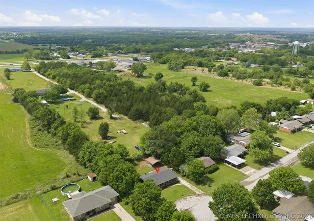 28th image of 263 Wisteria St, Lone Grove, OK 73443 | MLS# 2611651