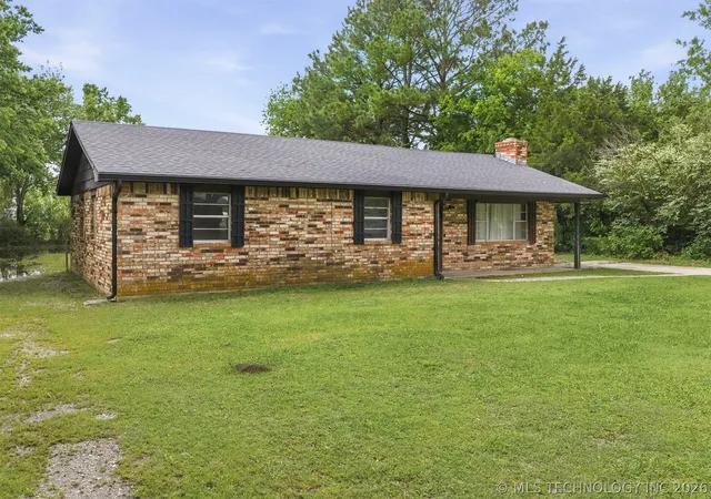 2nd image of 263 Wisteria St, Lone Grove, OK 73443 | MLS# 2611651