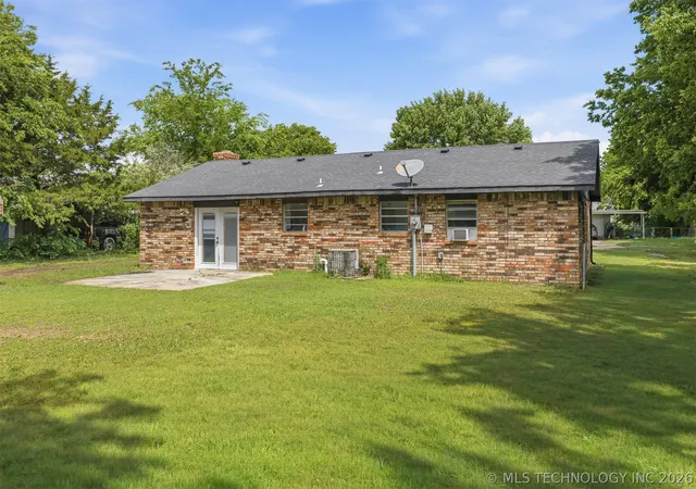 4th image of 263 Wisteria St, Lone Grove, OK 73443 | MLS# 2611651