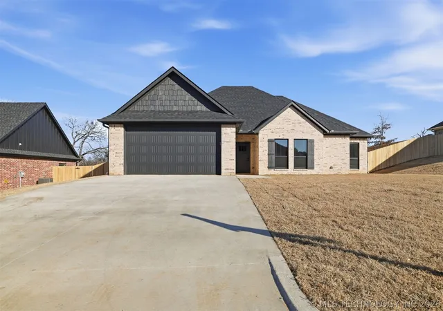 1st image of 1900 Boxer Ln, Durant, OK 74701 | MLS# 2613924