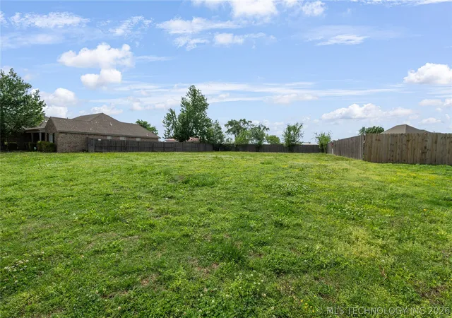 Homes for sale in Collinsville, OK | 11202 E 122nd Ct N, Collinsville, OK 74021 | MLS# 2613927