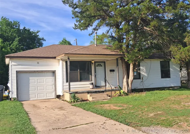 1st image of 403 Oak, Ardmore, OK 73401 | MLS# 2613976