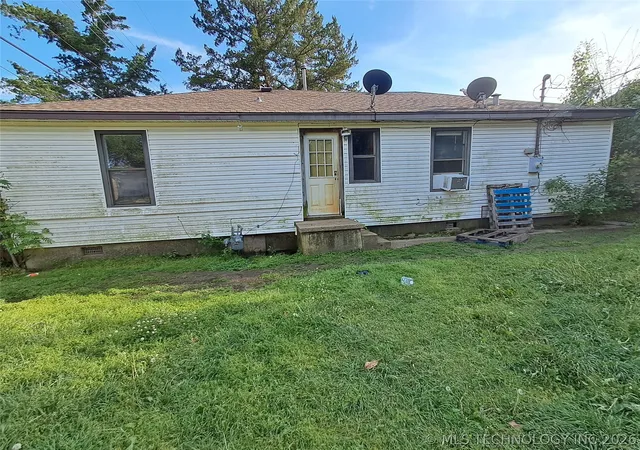 Photo 3 of Single family home for sale at 403 Oak, Ardmore, OK 73401 | MLS# 2613976 | Listing updated on 2026-08-27