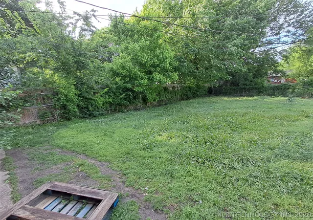 Photo 3 of Single family home for sale at 403 Oak, Ardmore, OK 73401 | MLS# 2613976 | Listing updated on 2026-08-27