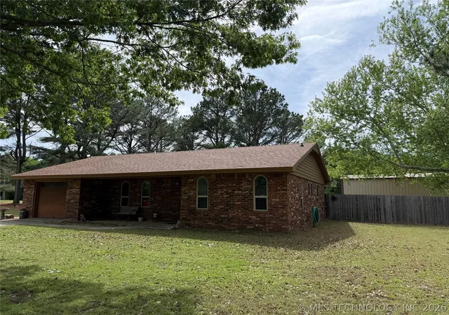 Photo 3 of Single family home for sale at 226 Quinn, Ardmore, OK 73401 | MLS# 2613982 | Listing updated on 2026-08-20