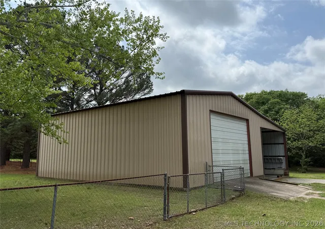 Homes for sale in Ardmore, OK | 226 Quinn, Ardmore, OK 73401 | MLS# 2613982