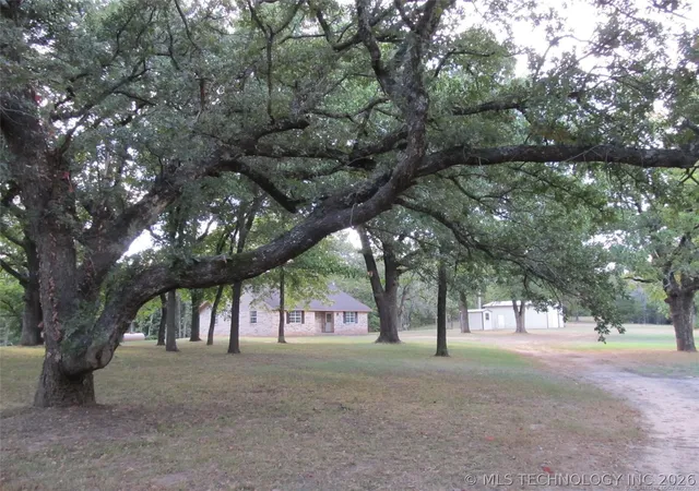 4th image of 1 Three Mile Rd, Durant, OK 74701 | MLS# 2613990