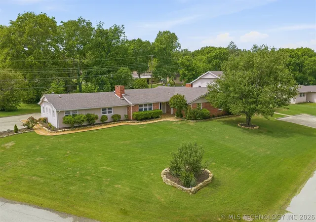 1st image of 202 Meadow, Ardmore, OK 73401 | MLS# 2613996