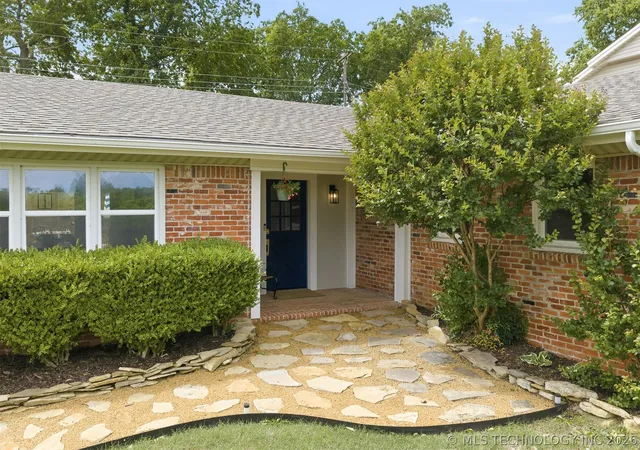 2nd image of 202 Meadow, Ardmore, OK 73401 | MLS# 2613996