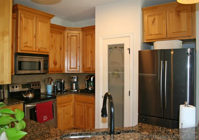 4th image of 412 Wandering, Ardmore, OK 73401 | MLS# 2614003