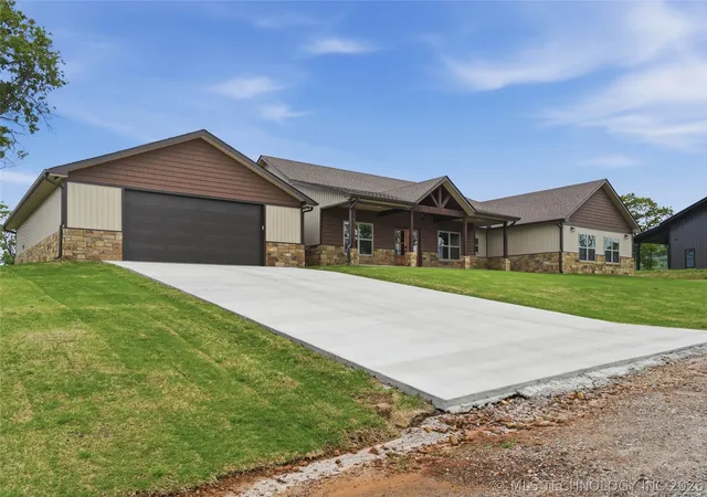 Photo 3 of Single family home for sale at 34830 S Falcon Crst Ln, Cookson, OK 74427 | MLS# 2614007 | Listing updated on 2026-08-20