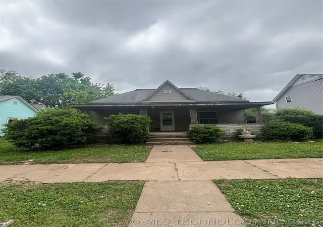 1st image of 206 N Vine Ave, Cleveland, OK 74020 | MLS# 2614019