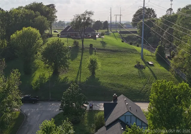 3rd image of Maplewood Dr, Claremore, OK 74017 | MLS# 2614036