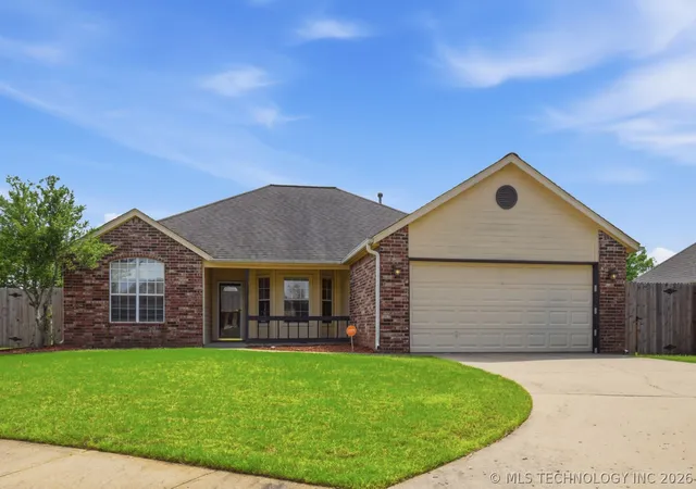 Homes for sale in Jenks, OK | 1510 W 117th Ct, Jenks, OK 74037 | MLS# 2613399