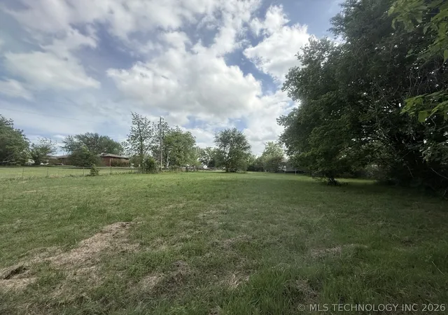 Homes for sale in Fort Gibson, OK | 602 Cemetery Rd, Fort Gibson, OK 74434 | MLS# 2614052