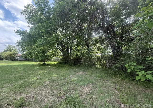 Homes for sale in Fort Gibson, OK | 602 Cemetery Rd, Fort Gibson, OK 74434 | MLS# 2614052