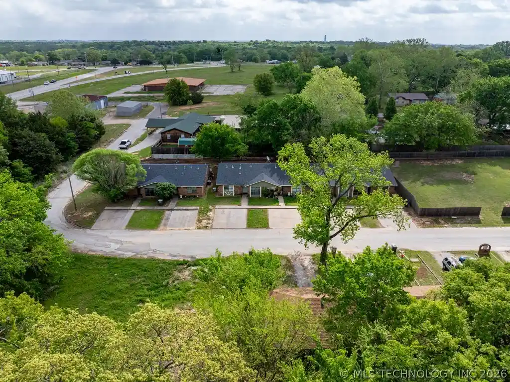 Photo 1 of Multi family home for sale at 708 Oakdale Ln #D, Madill, OK 73446 | MLS# 2614149 | Listing updated on 2026-10-15