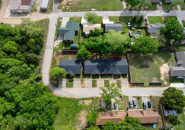 Homes for sale in Madill, OK | 708 Oakdale Ln #D, Madill, OK 73446 | MLS# 2614149