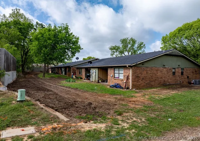 Homes for sale in Madill, OK | 708 Oakdale Ln, Madill, OK 73446