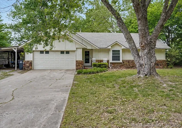 Homes for sale in Coweta, OK | 11756 S 272nd Eastavenue, Coweta, OK 74429 | MLS# 2614155