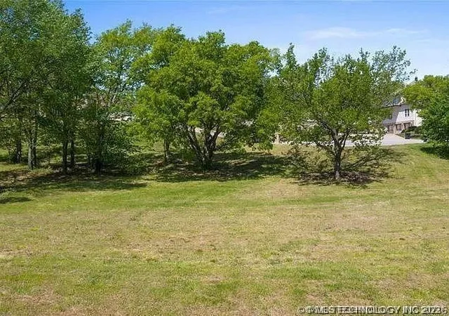 Homes for sale in Broken Arrow, OK | 7575 S 283rd East Ave, Broken Arrow, OK 74014 | MLS# 2614216