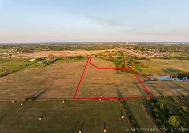 1st image of 2 N Memorial Dr, Owasso, OK 74055 | MLS# 2614240