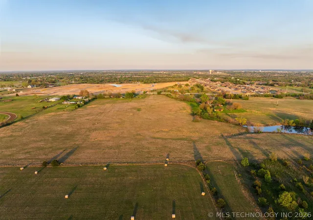 Photo 2 of Land for sale at 2 N Memorial Dr, Owasso, OK 74055 | MLS# 2614240 | Listing updated on 2026-09-16