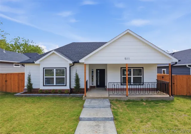 1st image of 511 N Birch Ave, Broken Arrow, OK 74012 | MLS# 2612986
