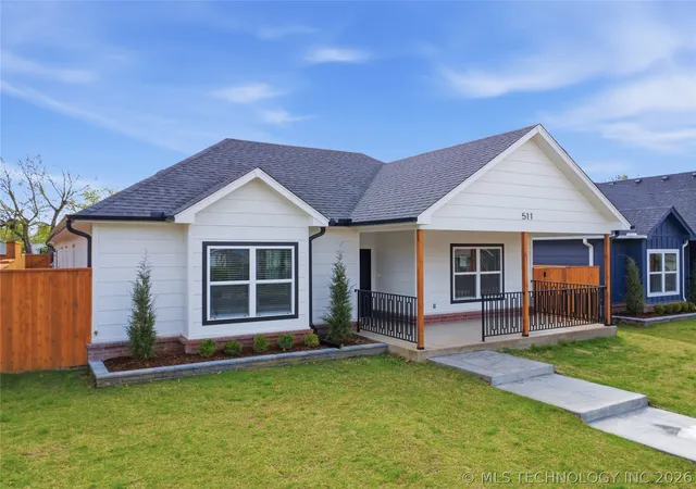 2nd image of 511 N Birch Ave, Broken Arrow, OK 74012 | MLS# 2612986