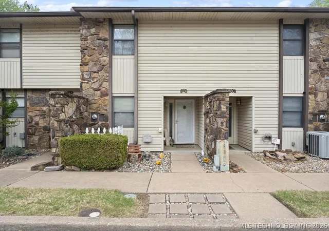 2nd image of 810 N 46th St, Grove, OK 74344 | MLS# 2614249