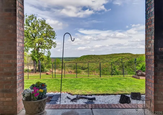 Photo 2 of Single family home for sale at 3710 E Mountain Rd, Bartlesville, OK 74003 | MLS# 2611790 | Listing updated on 2026-08-27