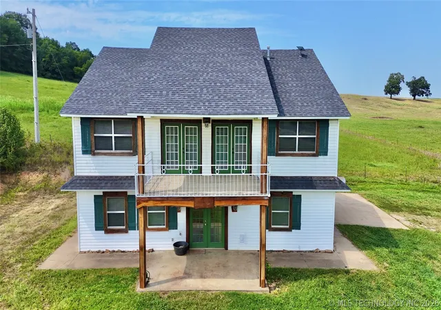 Homes for sale in Stigler, OK | 610 Sw 7Th Rd, Stigler, OK 74462 | MLS# 2614275