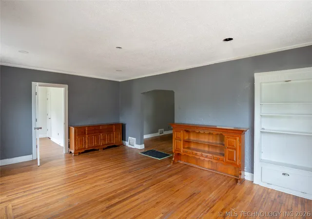 4th image of 832 N College Ave, Tulsa, OK 74110 | MLS# 2614157