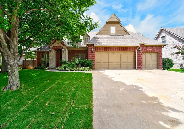 Photo 1 of Sale Pending at 10488 S 87th East Ave, Tulsa, OK 74133 | MLS# 2614237 | Listing updated on 2026-08-20
