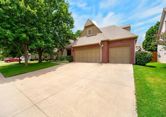 Photo 2 of Sale Pending at 10488 S 87th East Ave, Tulsa, OK 74133 | MLS# 2614237 | Listing updated on 2026-08-20
