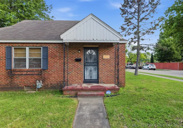 3rd image of 2704 E 4Th St, Tulsa, OK 74104 | MLS# 2614306