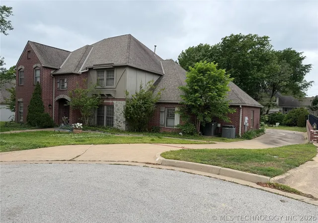 2nd image of 8702 S Winston Pl, Tulsa, OK 74137 | MLS# 2614356