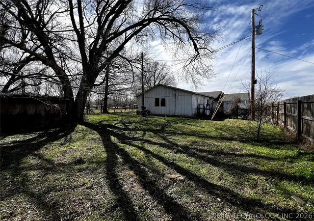 Photo 4 of Single family home for sale at 16847 S Memorial Dr, Bixby, OK 74008 | MLS# 2613595 | Listing updated on 2026-05-18