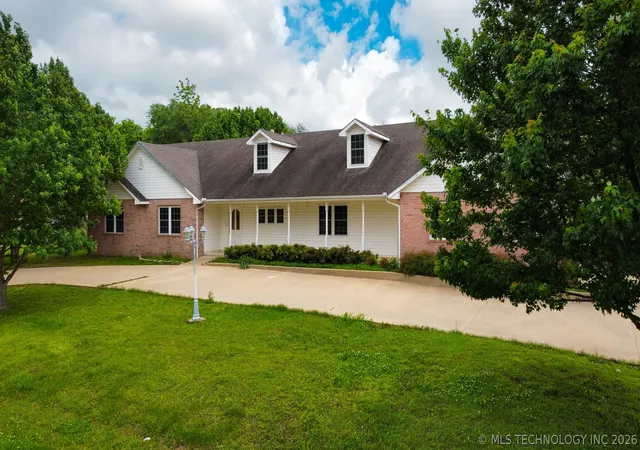Photo 1 of Single family home for sale at 1304 Se 2nd Street, Wagoner, OK 74467 | MLS# 2546403 | Listing updated on 2026-07-21