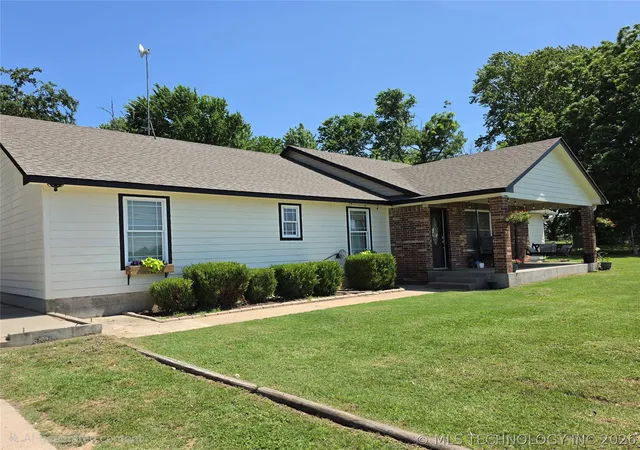 2nd image of 1102 Vinson Ln, Allen, OK 74825 | MLS# 2614137