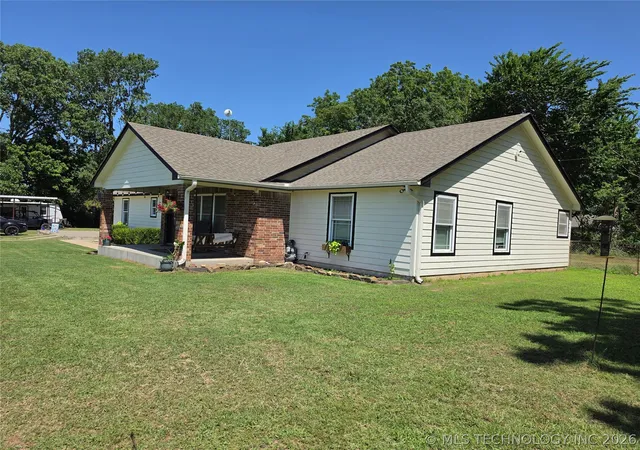 Photo 4 of Single family home for sale at 1102 Vinson Ln, Allen, OK 74825 | MLS# 2614137 | Listing updated on 2026-07-10