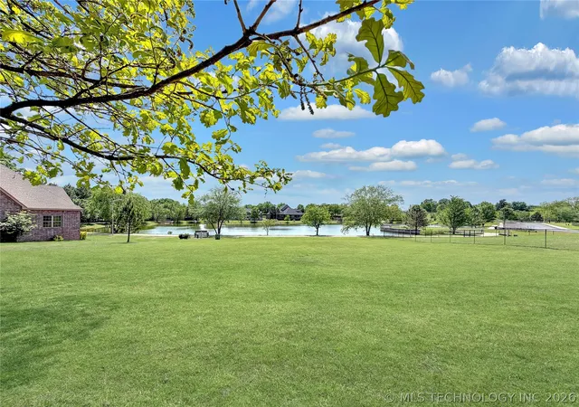 Photo 4 of Land for sale at 725 W Northlake Dr, Tahlequah, OK 74464 | MLS# 2614289 | Listing updated on 2026-08-20