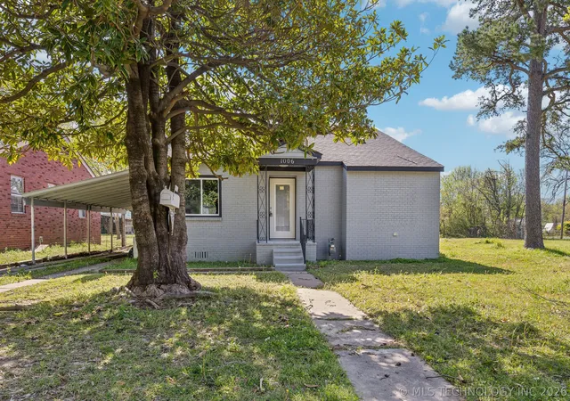 Homes for sale in Muskogee, OK | 1006 N K St, Muskogee, OK 74403 | MLS# 2613143