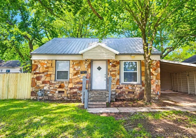 2nd image of 1034 N Gary Pl, Tulsa, OK 74110 | MLS# 2614462