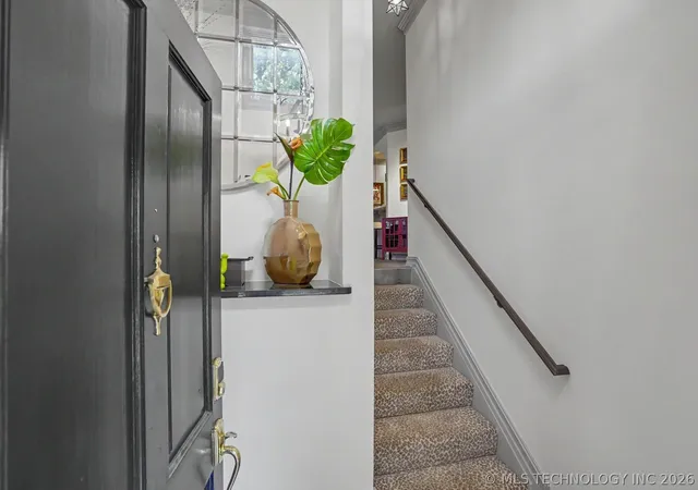 Photo 3 of Condo for sale at 726 S Owasso Ave #B, Tulsa, OK 74120 | MLS# 2614468 | Listing updated on 2026-08-28
