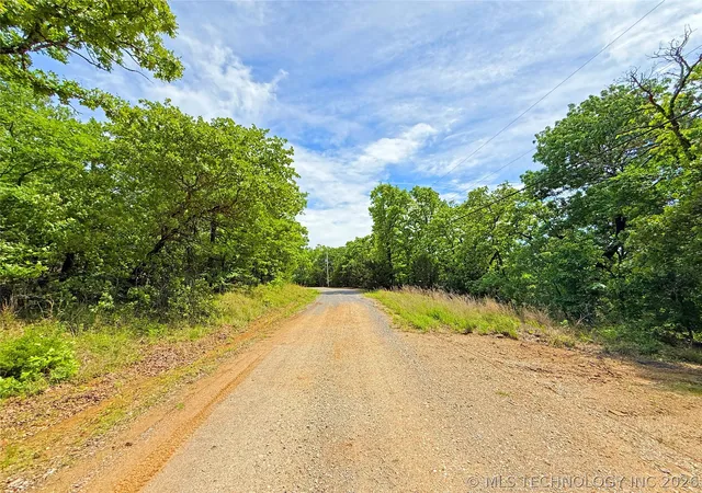 Homes for sale in Eufaula, OK | 11 Mountain View E, Eufaula, OK 74432 | MLS# 2614490