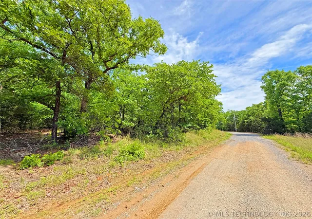 Homes for sale in Eufaula, OK | 11 Mountain View E, Eufaula, OK 74432 | MLS# 2614490