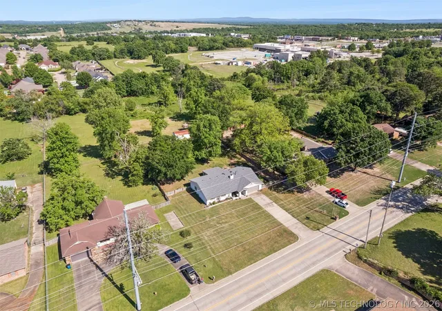 Photo 3 of Single family home for sale at 2508 Hardy Springs Rd, Mc Alester, OK 74501 | MLS# 2614421 | Listing updated on 2026-08-20
